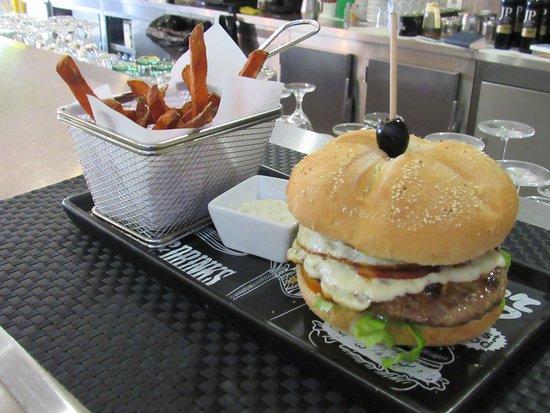 Kambu Pastelaria Snack-Bar